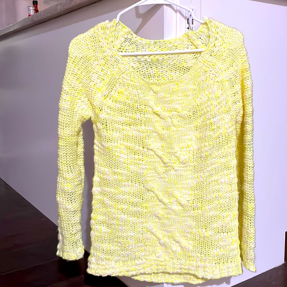 Bright yellow luminous lemon white marled knit round neck sweater